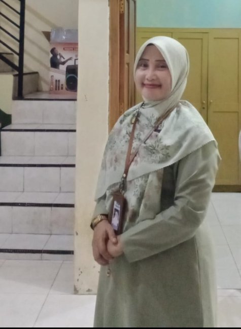 Hj. Sri Hartini, S.Pd., M.Pd.
